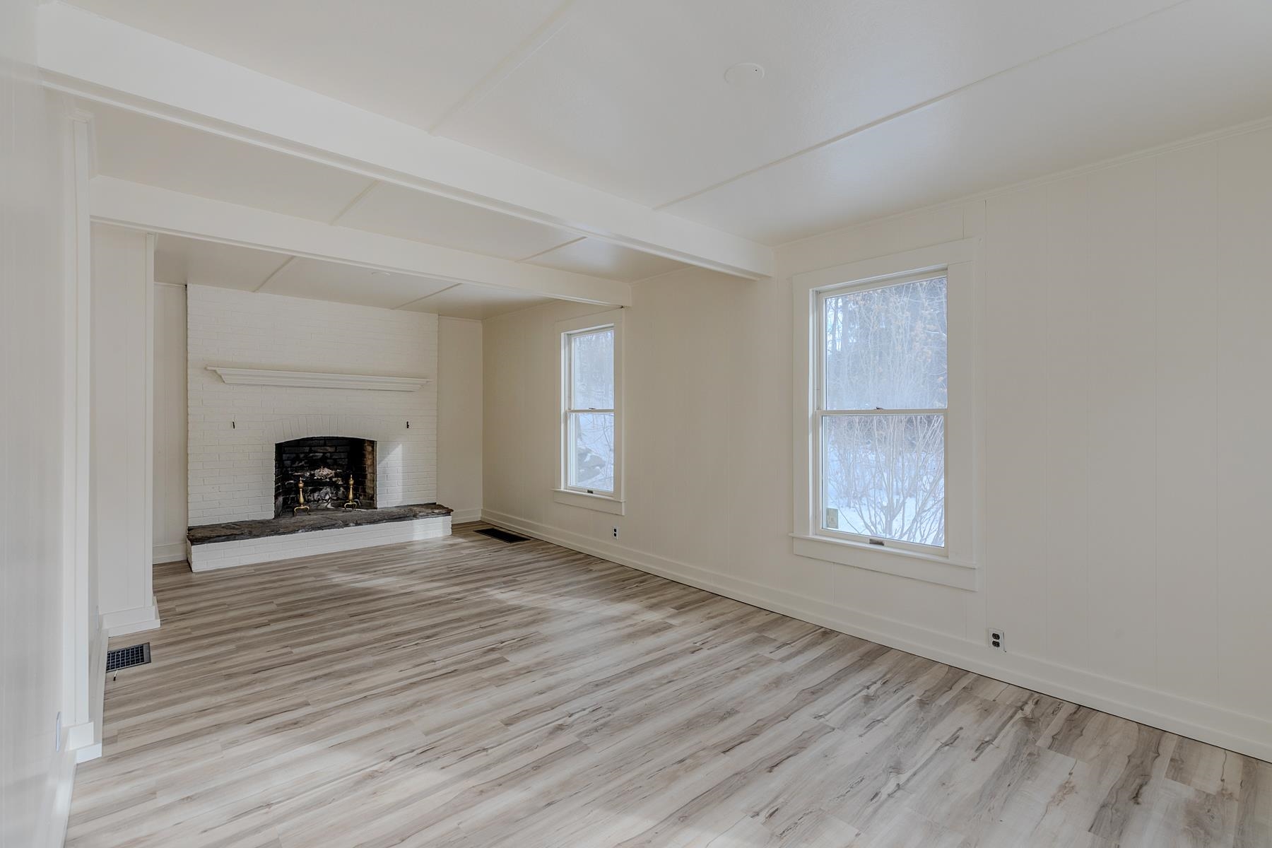 5798 West Woodstock Road Woodstock, VT 05091 - Photo 23 of 50