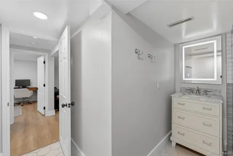 $1,025,000 | 1121 South Cook Street, Denver, CO 80210