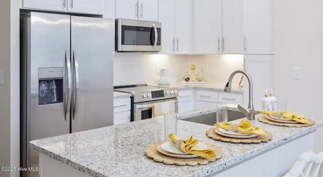 $2,305 | 6146 Liberty Hall Drive, Unit B1C, Leland, NC 28451