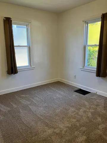 $114,900 | 2315 Green Street, Rockford, IL 61102