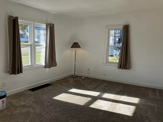 $114,900 | 2315 Green Street, Rockford, IL 61102