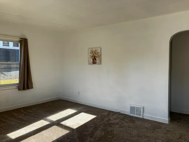 $114,900 | 2315 Green Street, Rockford, IL 61102