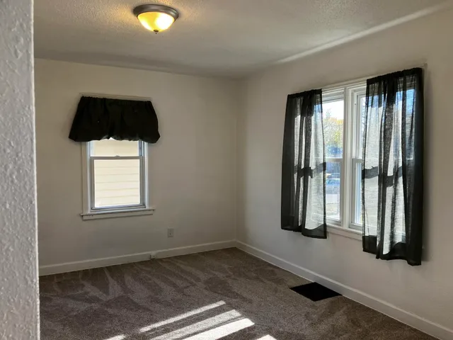 $114,900 | 2315 Green Street, Rockford, IL 61102