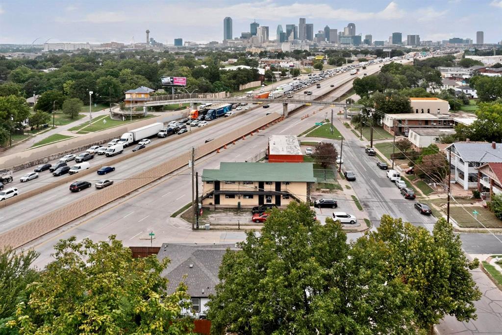 3525 Colonial Avenue Dallas, TX 75215 - Photo 10 of 24 Aerial view of skyline and a major roadway