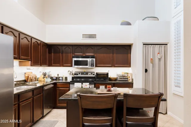 $2,000 | 710 South Beck Avenue, Tempe, AZ 85281