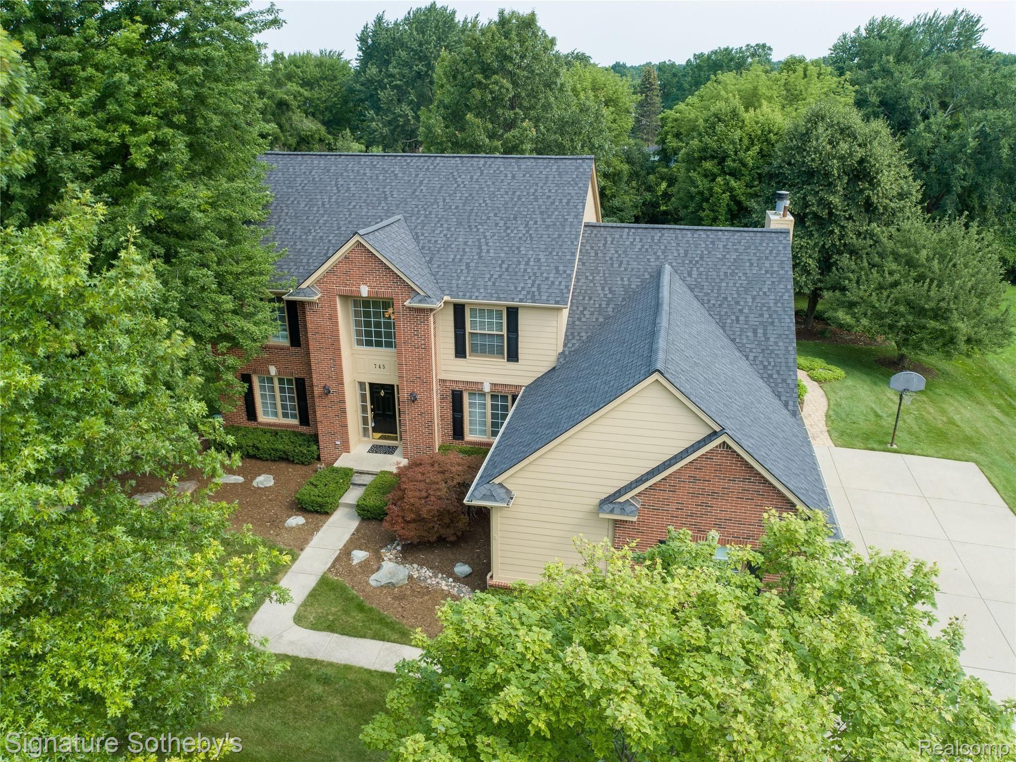 745 West Ridge Court Lake Orion, MI 48359 - Photo 44 of 44 Aerial view