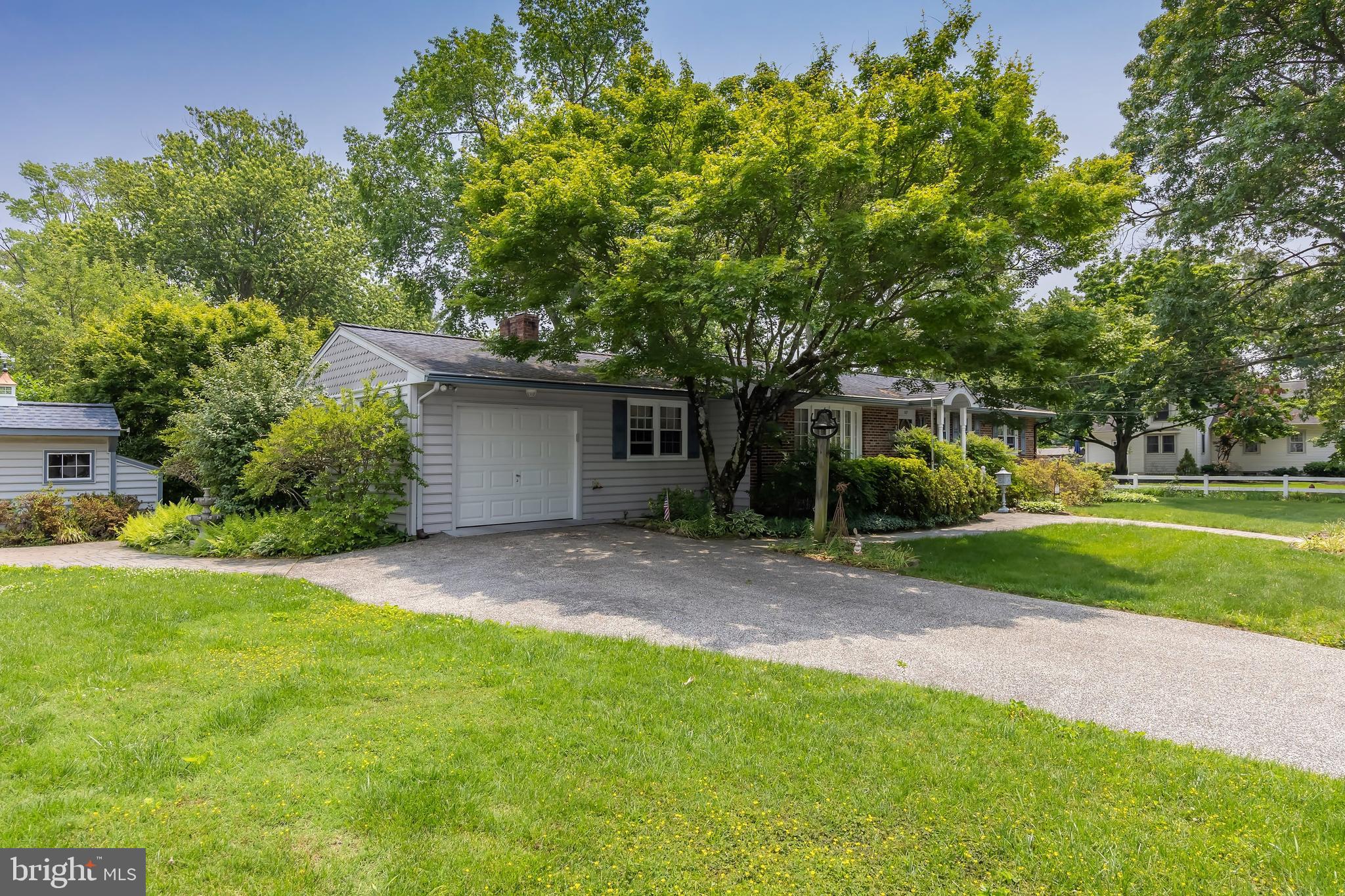107 Elm Avenue Pitman, NJ 08071 - Photo 5 of 21 a view of a backyard with a garden
