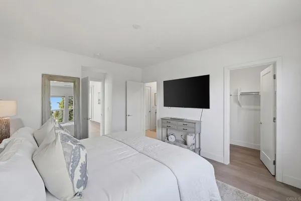 $4,700,000 | 374 Fulvia Street, Encinitas, CA 92024