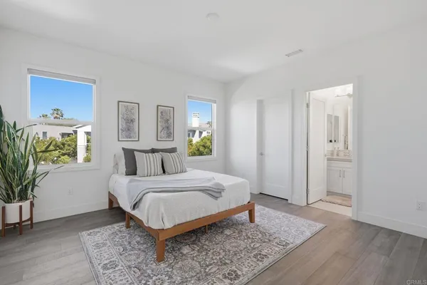 $4,700,000 | 374 Fulvia Street, Encinitas, CA 92024