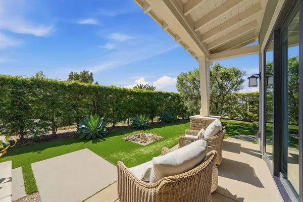 $4,700,000 | 374 Fulvia Street, Encinitas, CA 92024
