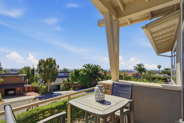 $4,700,000 | 374 Fulvia Street, Encinitas, CA 92024