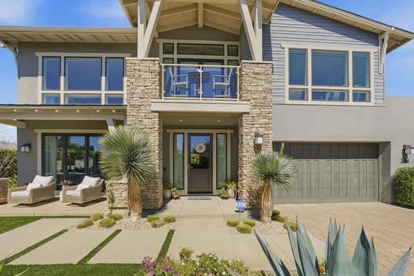 $4,700,000 | 374 Fulvia Street, Encinitas, CA 92024