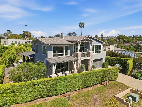 $4,700,000 | 374 Fulvia Street, Encinitas, CA 92024
