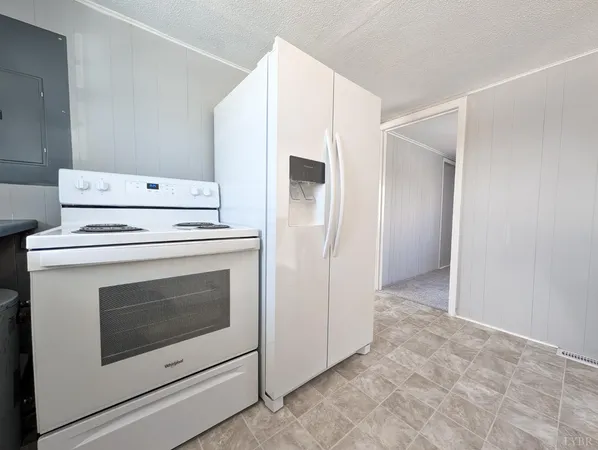 $155,000 | 949 Stone Mill Road, Hurt, VA 24563