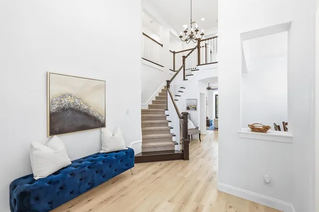 a view of entryway and hall