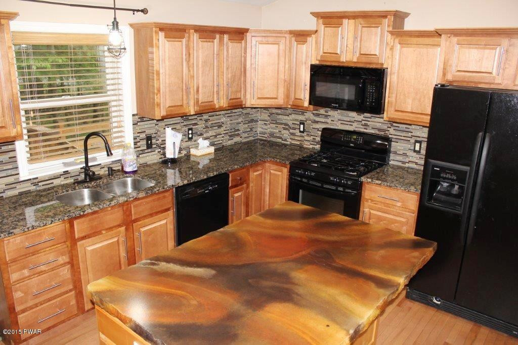 126 Dirk Road Tafton, PA 18464 - Photo 9 of 27