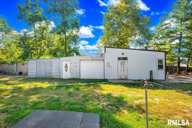 $146,900 | 3157 Rakestraw Road, Manito, IL 61546