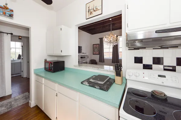 $2,500 | 350 King Street, Unit 307, Charleston, SC 29401