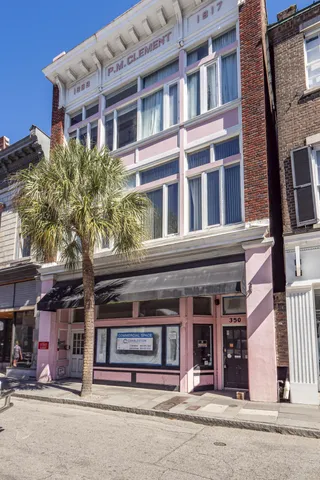 $2,500 | 350 King Street, Unit 307, Charleston, SC 29401