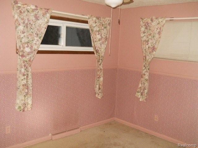 14051 Newburgh Road Livonia, MI 48150 - Photo 5 of 10 10-19 268.jpg