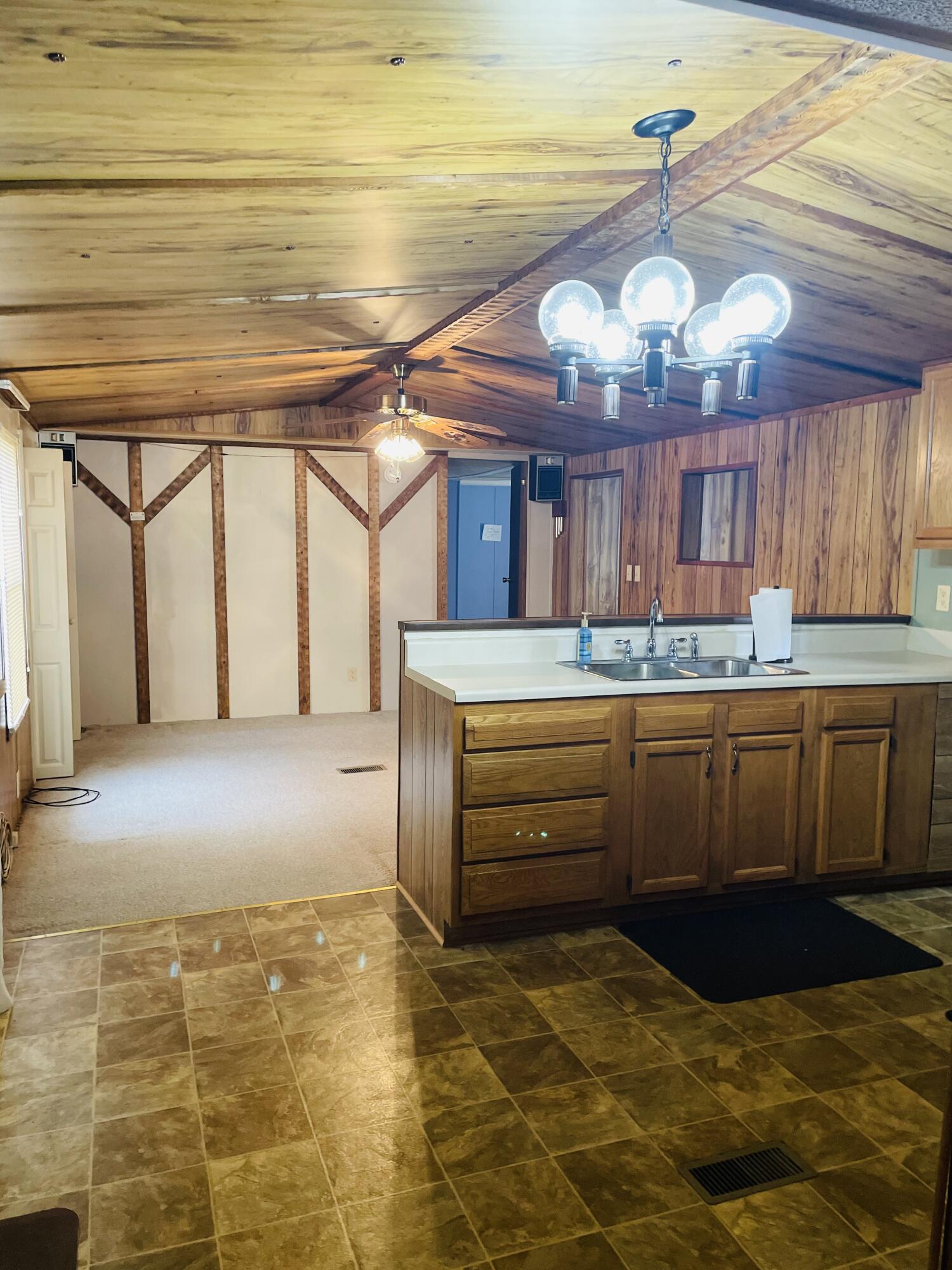 1035 Oyler Road Hardy, VA 24101 - Photo 12 of 70 Kitchen:Dining-Oyler