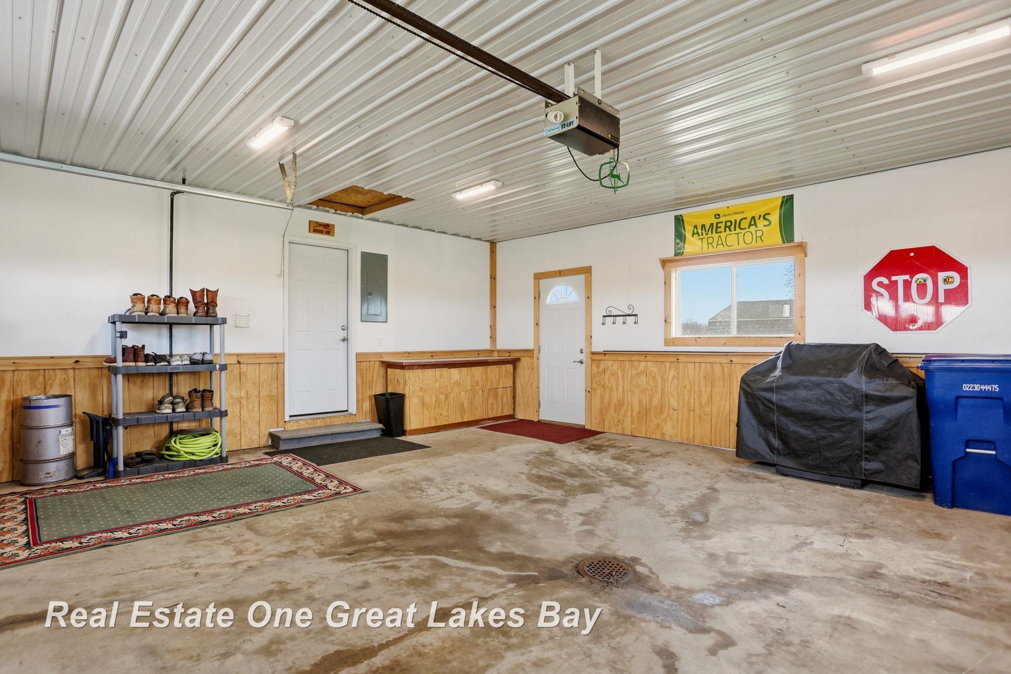 7130 Pierce Road Freeland, MI 48623 - Photo 34 of 48 Gallery Image 34