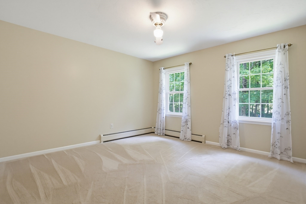 47 Old Village Road Sturbridge, MA 01566 - Photo 16 of 42