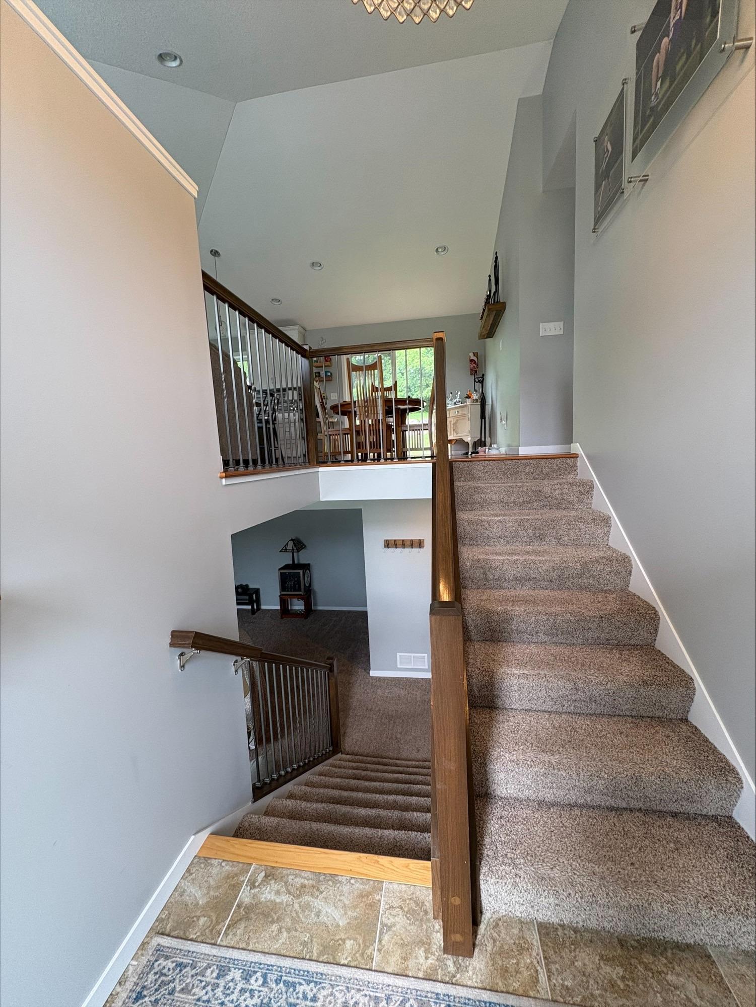 2515 Elmcroft Drive Southwest Rochester, MN 55902 - Photo 10 of 19