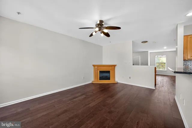 $480,000 | 11357 King George Drive, Unit 10, Wheaton, MD 20902