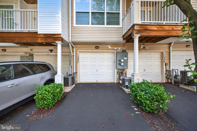 $480,000 | 11357 King George Drive, Unit 10, Wheaton, MD 20902