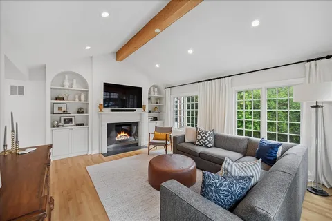 $2,899,000 | 792 Walden Road, Winnetka, IL 60093