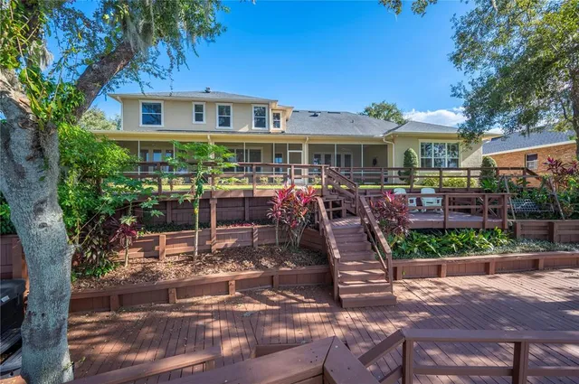 $899,999 | 5789 Lake Victoria Drive, Lakeland, FL 33813