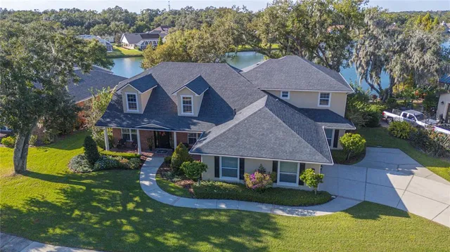 $899,999 | 5789 Lake Victoria Drive, Lakeland, FL 33813