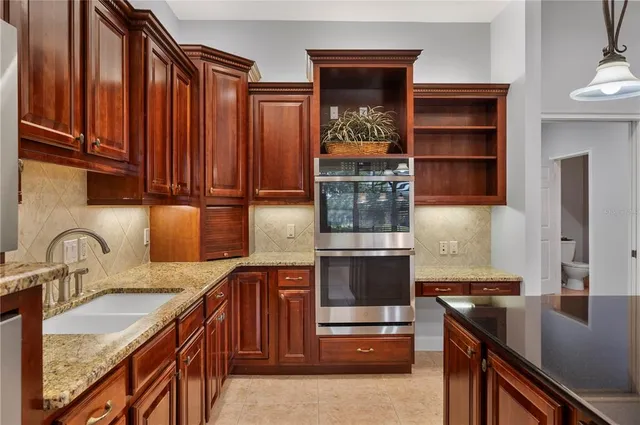 $899,999 | 5789 Lake Victoria Drive, Lakeland, FL 33813