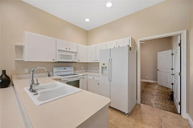 $899,999 | 5789 Lake Victoria Drive, Lakeland, FL 33813