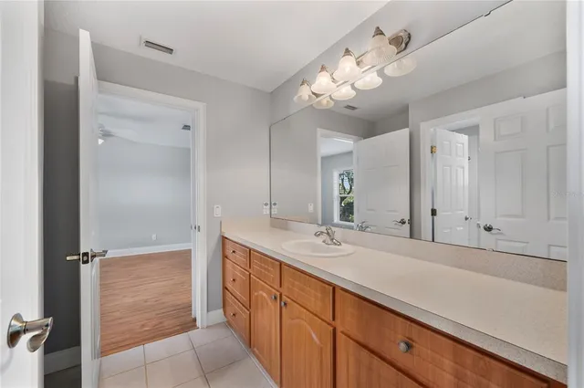 $899,999 | 5789 Lake Victoria Drive, Lakeland, FL 33813