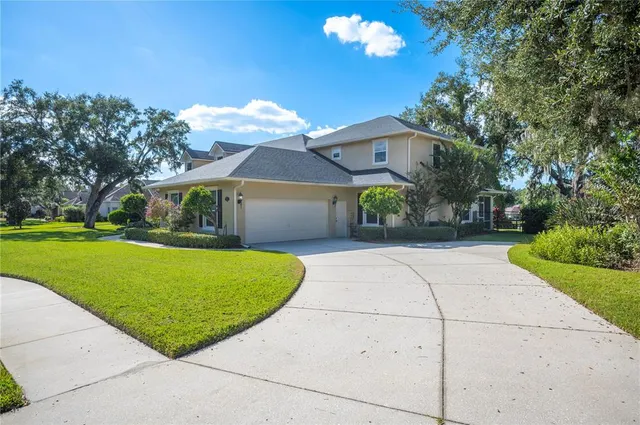 $899,999 | 5789 Lake Victoria Drive, Lakeland, FL 33813