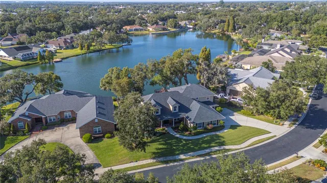 $899,999 | 5789 Lake Victoria Drive, Lakeland, FL 33813