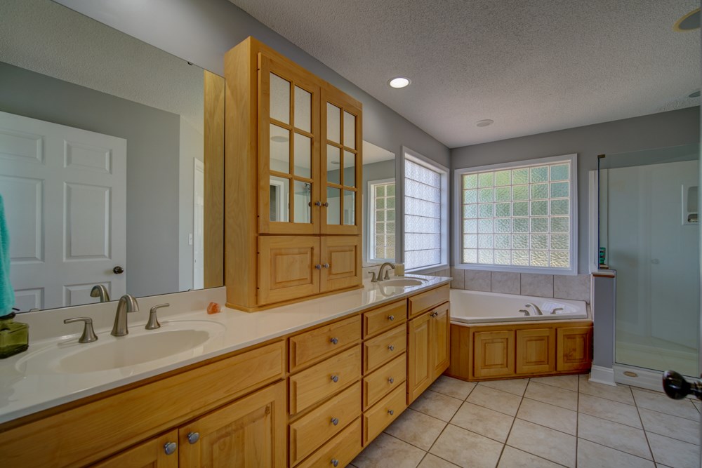 138 North Woodfin Ridge Drive Inman, SC 29349 - Photo 18 of 34