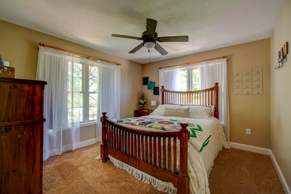 138 North Woodfin Ridge Drive Inman, SC 29349 - Photo 21 of 34
