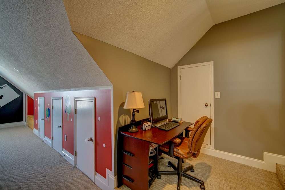 138 North Woodfin Ridge Drive Inman, SC 29349 - Photo 26 of 34
