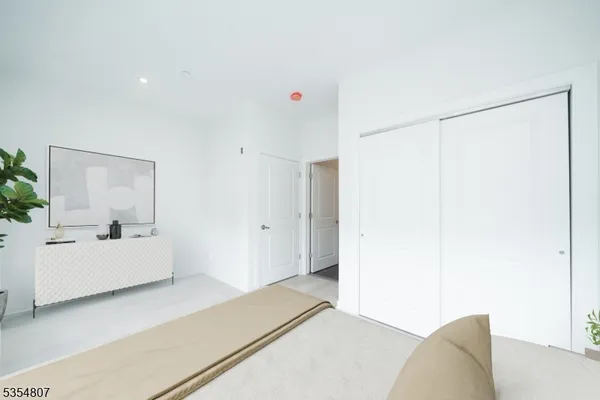 $3,375 | 12 River Road, Unit 303, Fair Lawn, NJ 07410