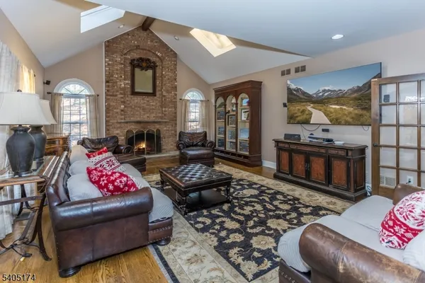 $1,450,000 | 7 Beacon Hill Drive, Chester, NJ 07930