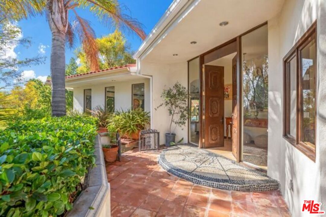 9635 Cedarbrook Drive, Beverly Hills, CA 90210 Compass