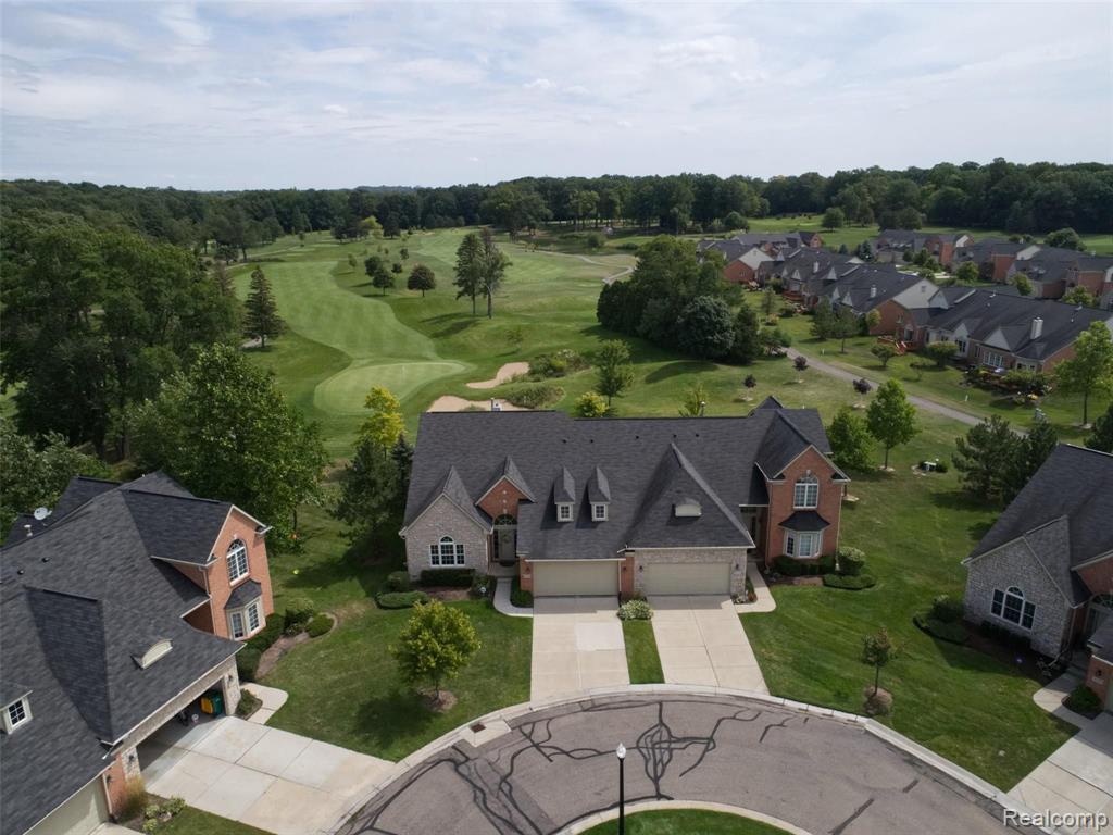 26548 Valhalla Drive, Unit 7 Farmington Hills, MI 48331 - Photo 1 of 30