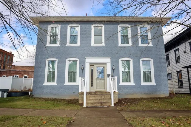 $259,000 | 117 East Market Street, Mercer, PA 16137