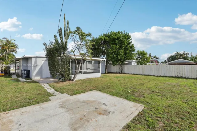 $389,900 | 3209 Scanlan Avenue, Lake Worth, FL 33461