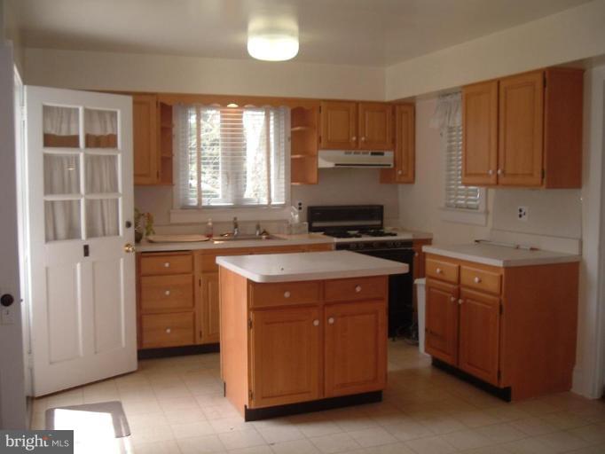 416 Front Street Crumpton, MD 21628 - Photo 6 of 16 Kitchen
