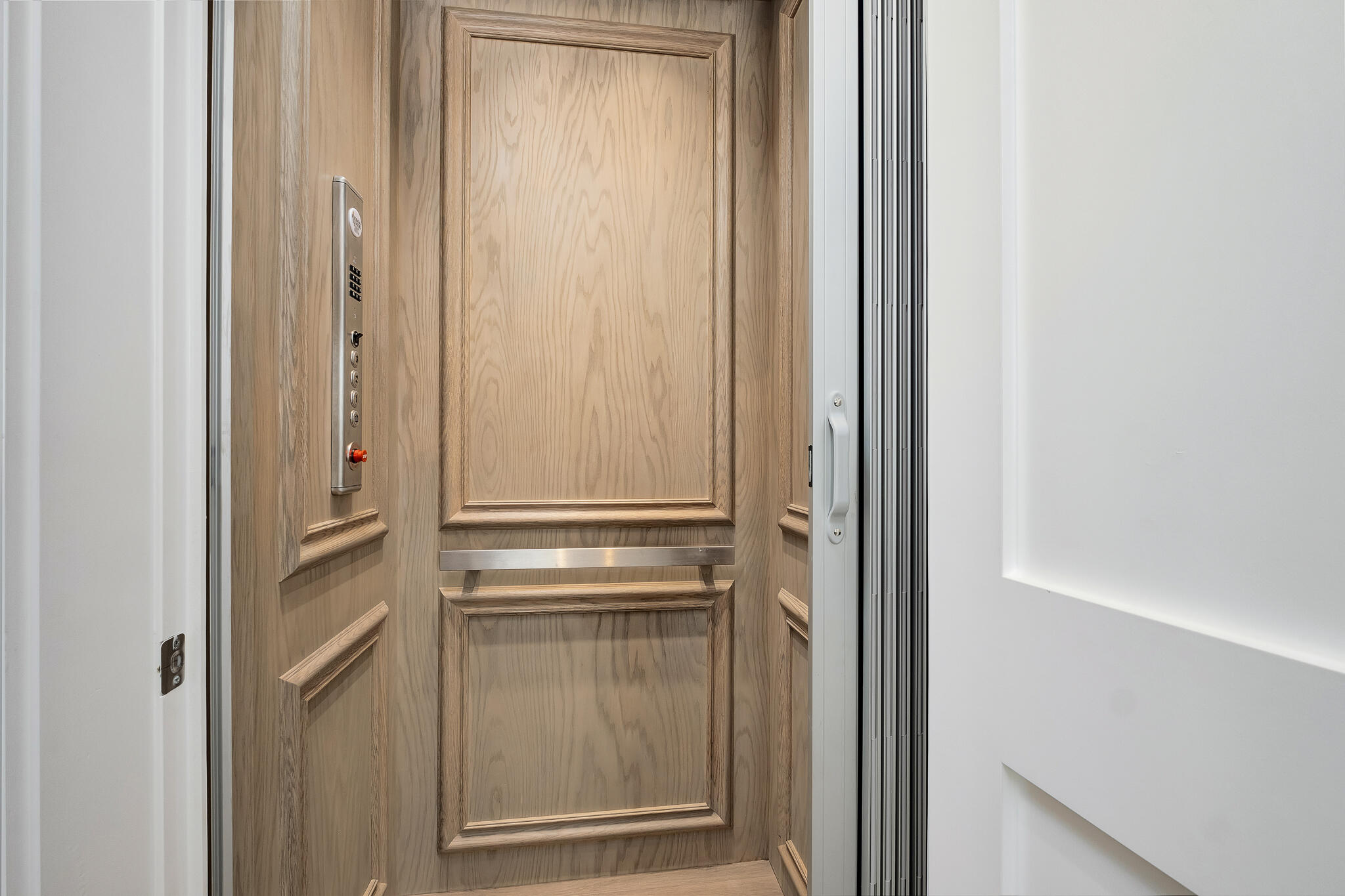 107 Grande Pointe Dr Inlet Beach Inlet Beach, FL 32461 - Photo 29 of 78 a bathroom with a glass door