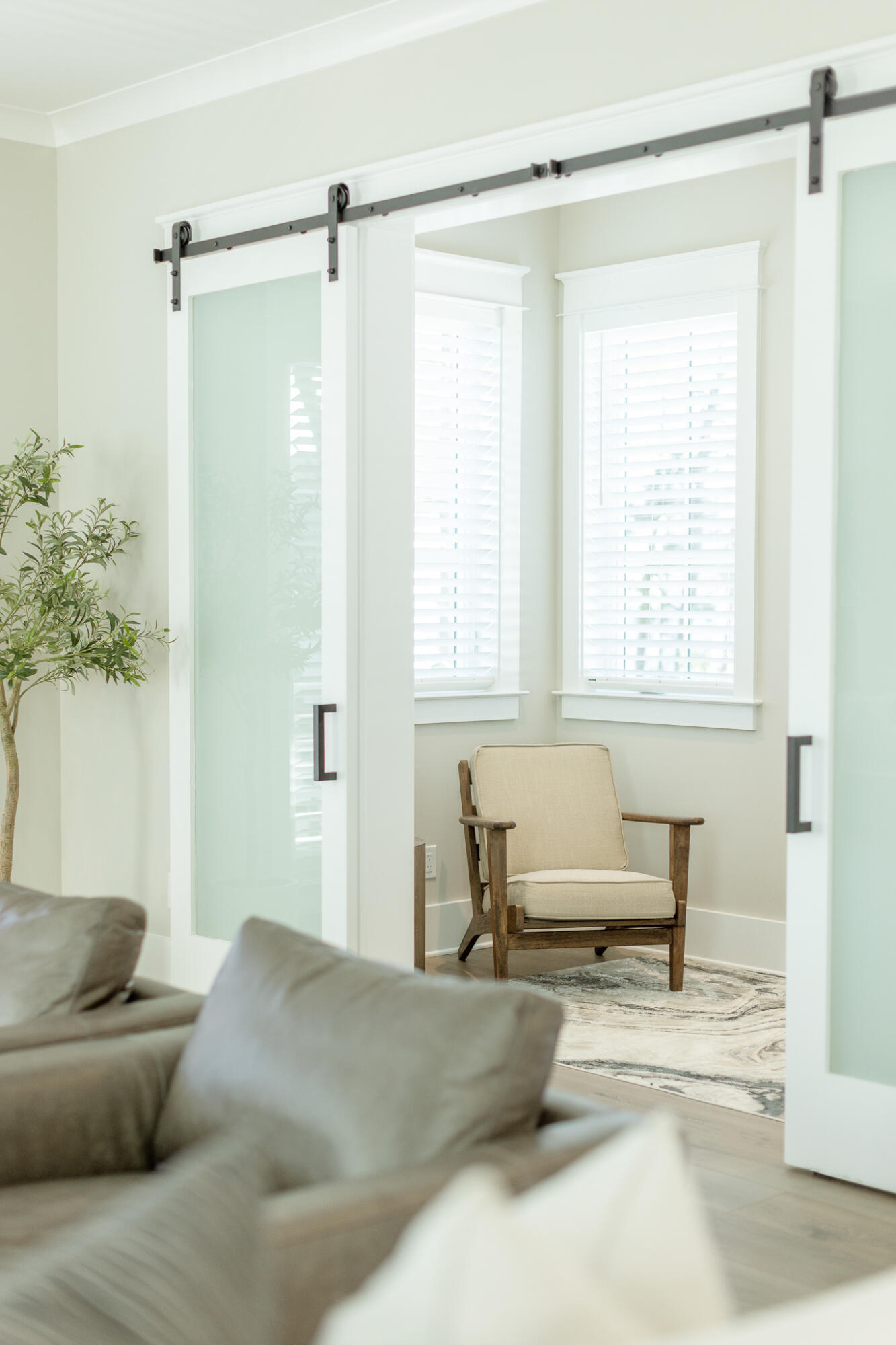 107 Grande Pointe Dr Inlet Beach Inlet Beach, FL 32461 - Photo 10 of 78 a living room with furniture and a window